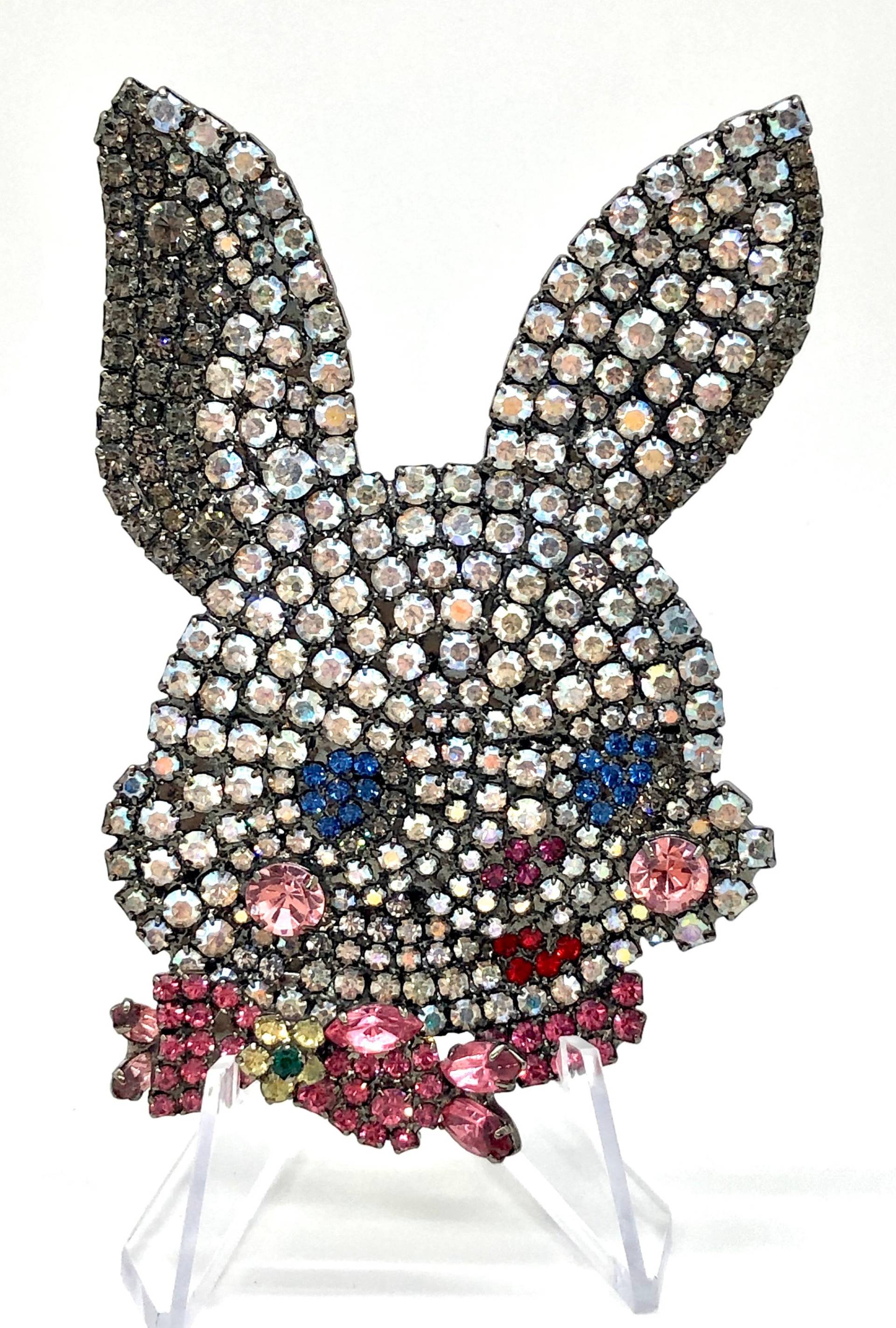 Osterhasen Brosche - Candy Sweet Rabbit Anstecknadel Von Walhof von vonWalhofJewelry