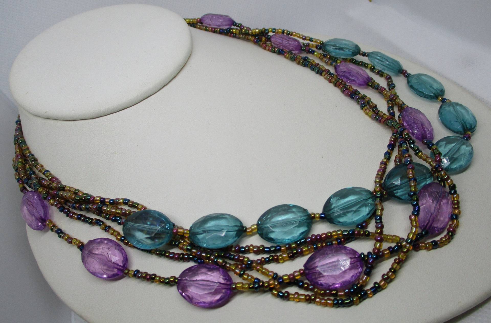 Glasperlen-Halskette 6 Strang Oval Facettierte Perlen Glasrocailles Lavendel Türkis Goldton Multi Strand Halskette von vserendipityboutique