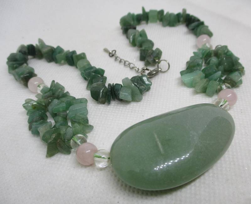 Jade & Rosenquarz Perlen Anhänger Halskette Vintage Edelstein Schmuck von vserendipityboutique