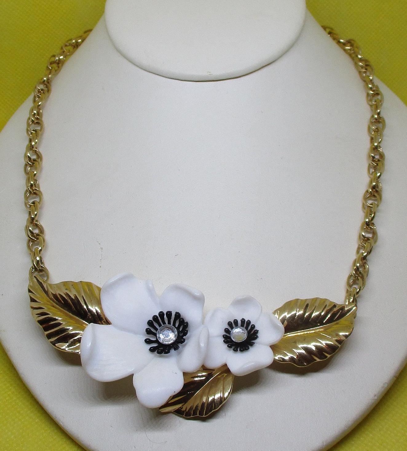 Louis Feraud Avon Vintage Blumen Halskette Strass Gold Ton Kette von vserendipityboutique