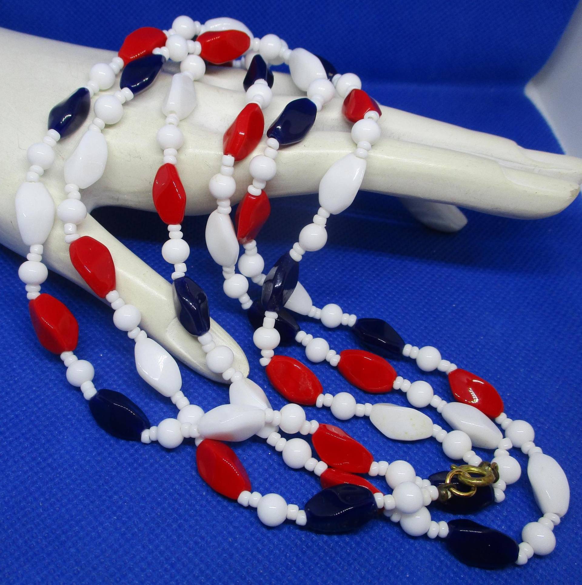 Vintage 45 "Rot Weiß Blau Glasperlenkette Flaggenschmuck von vserendipityboutique