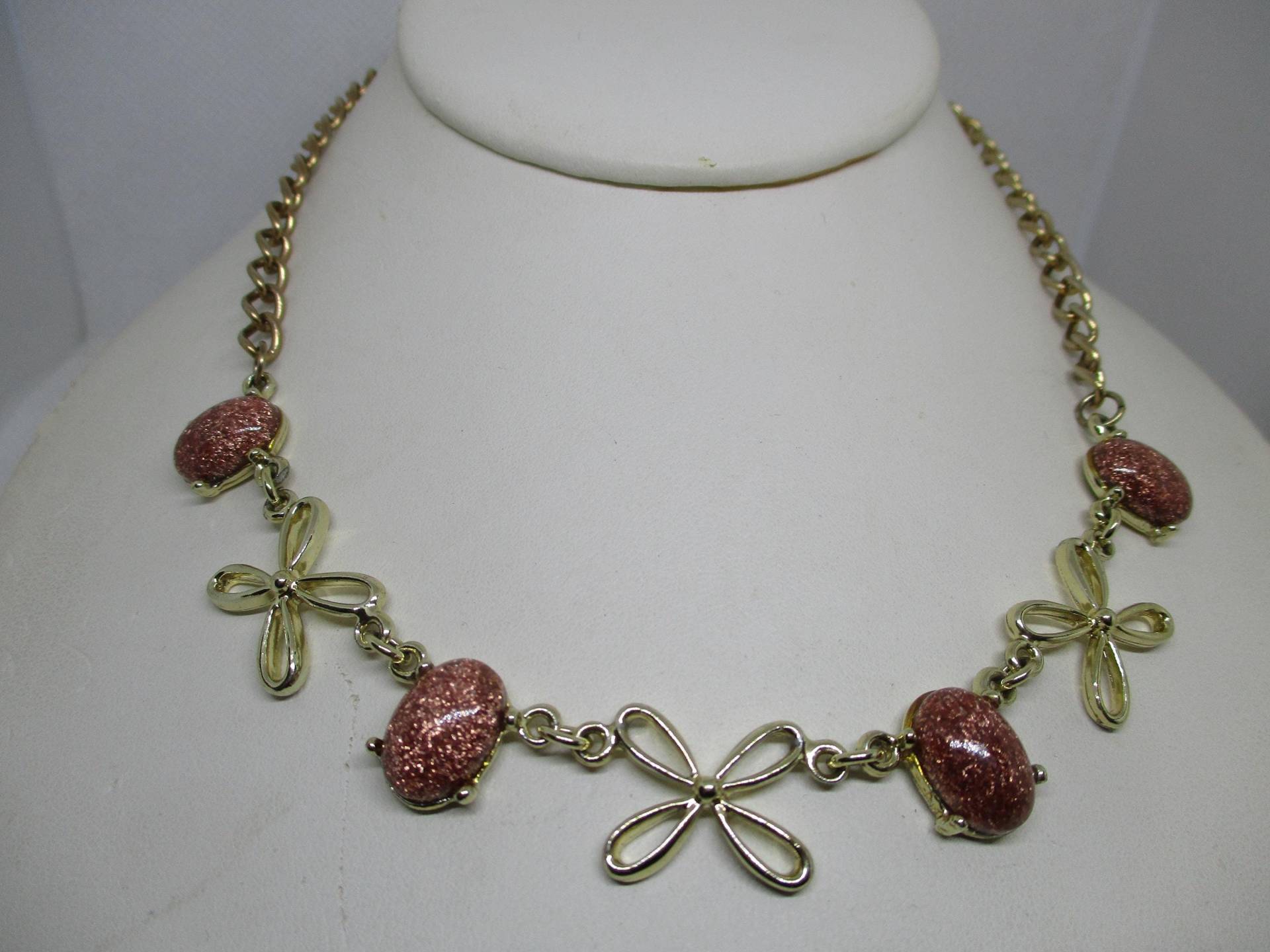 Vintage Goldstaub-Halskette Faux Gemstone Daisy Anhänger, 1960Er Jahre von vserendipityboutique