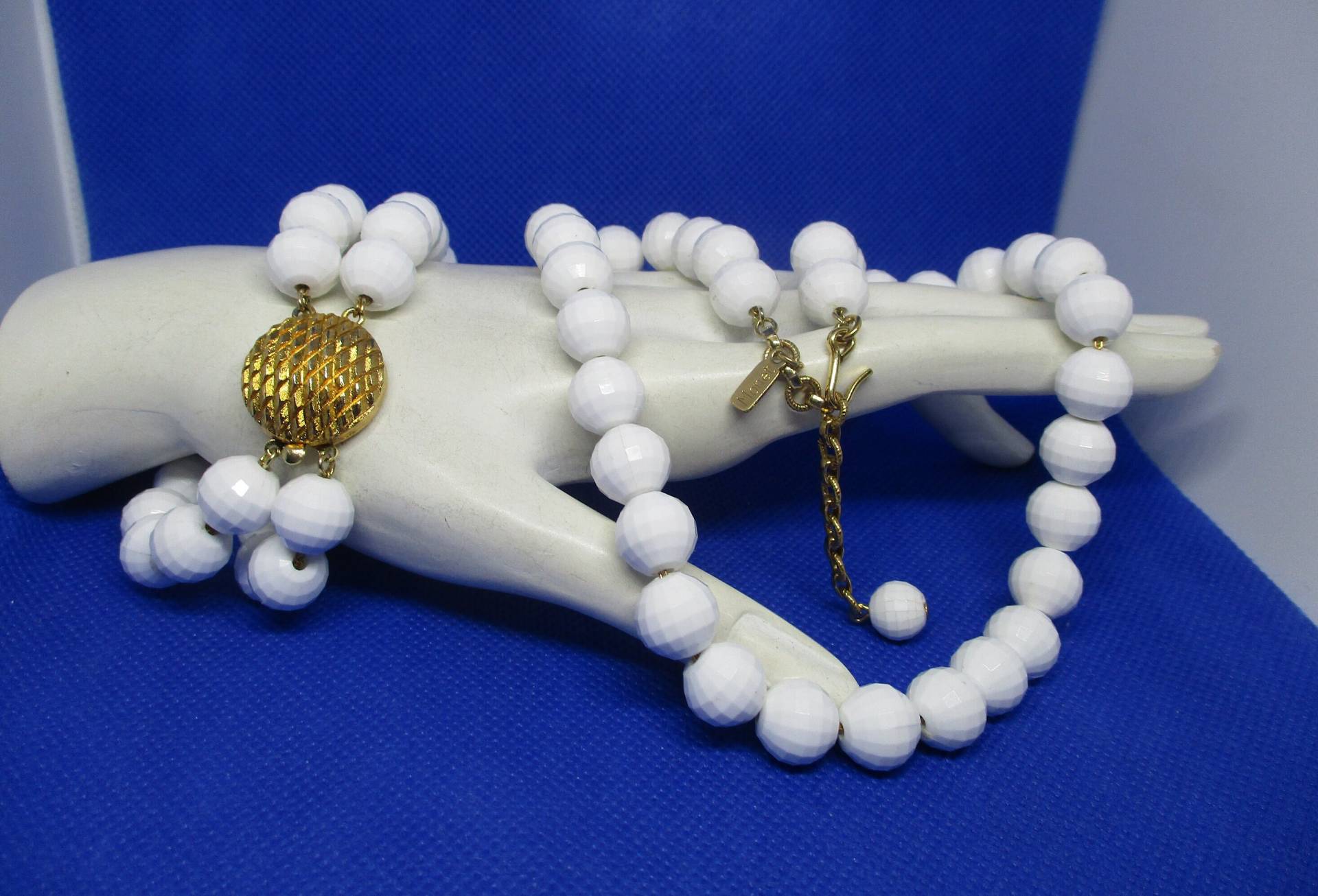 Vintage Monet Lucite Perlen Halskette Und Armband Demi Parure von vserendipityboutique