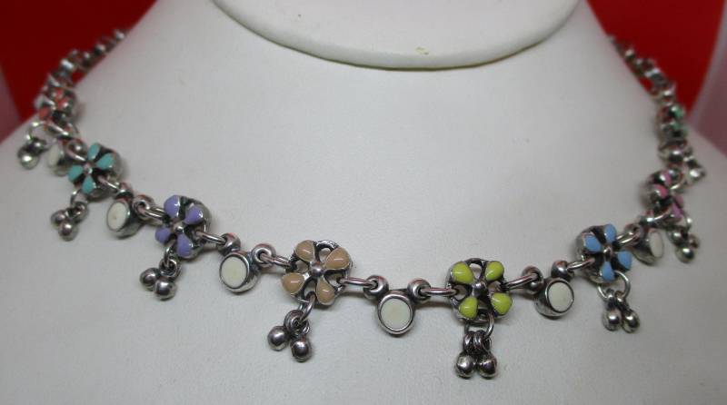 Vintage Philippe Audibert Paris Emaille Blumen Halskette von vserendipityboutique