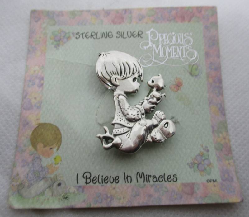 Vintage Precious Moments Sterling Silber Brosche - Believe in Miracles Vintage Precious Moments Sterling Silber Brosche - Believe in Miracles von vserendipityboutique