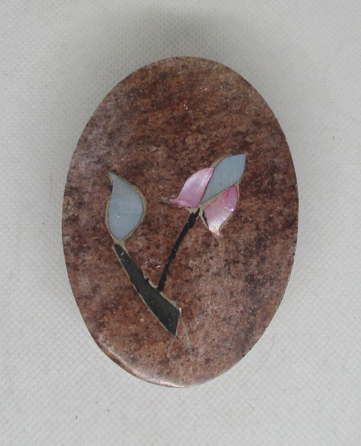 Vintage Speckstein Schmuckdose Jaspis, Perlmutt Blumen Inlay von vserendipityboutique