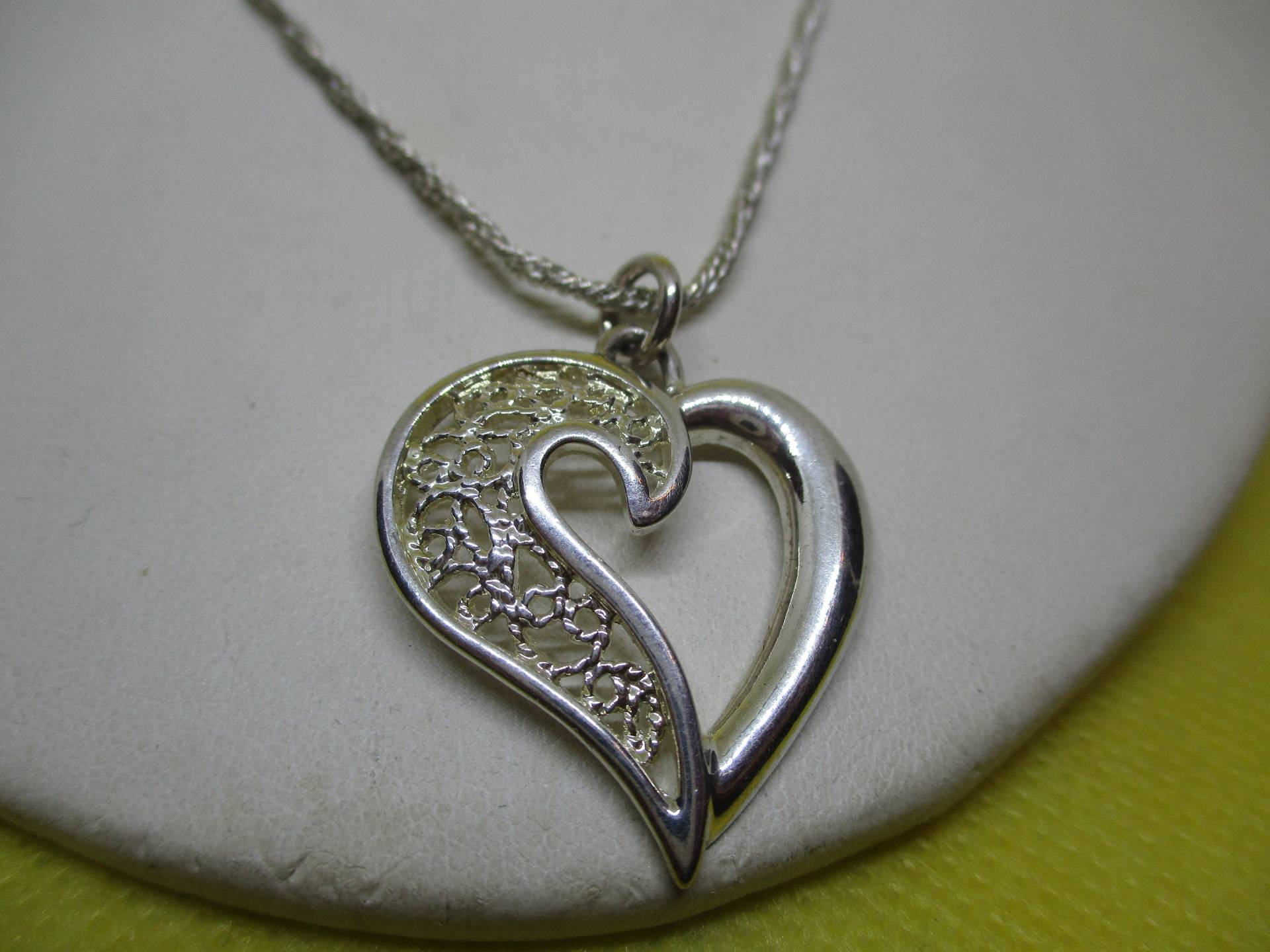 Vintage Sterling Silber Filigree Herz Anhänger Halskette - 24 Zoll von vserendipityboutique