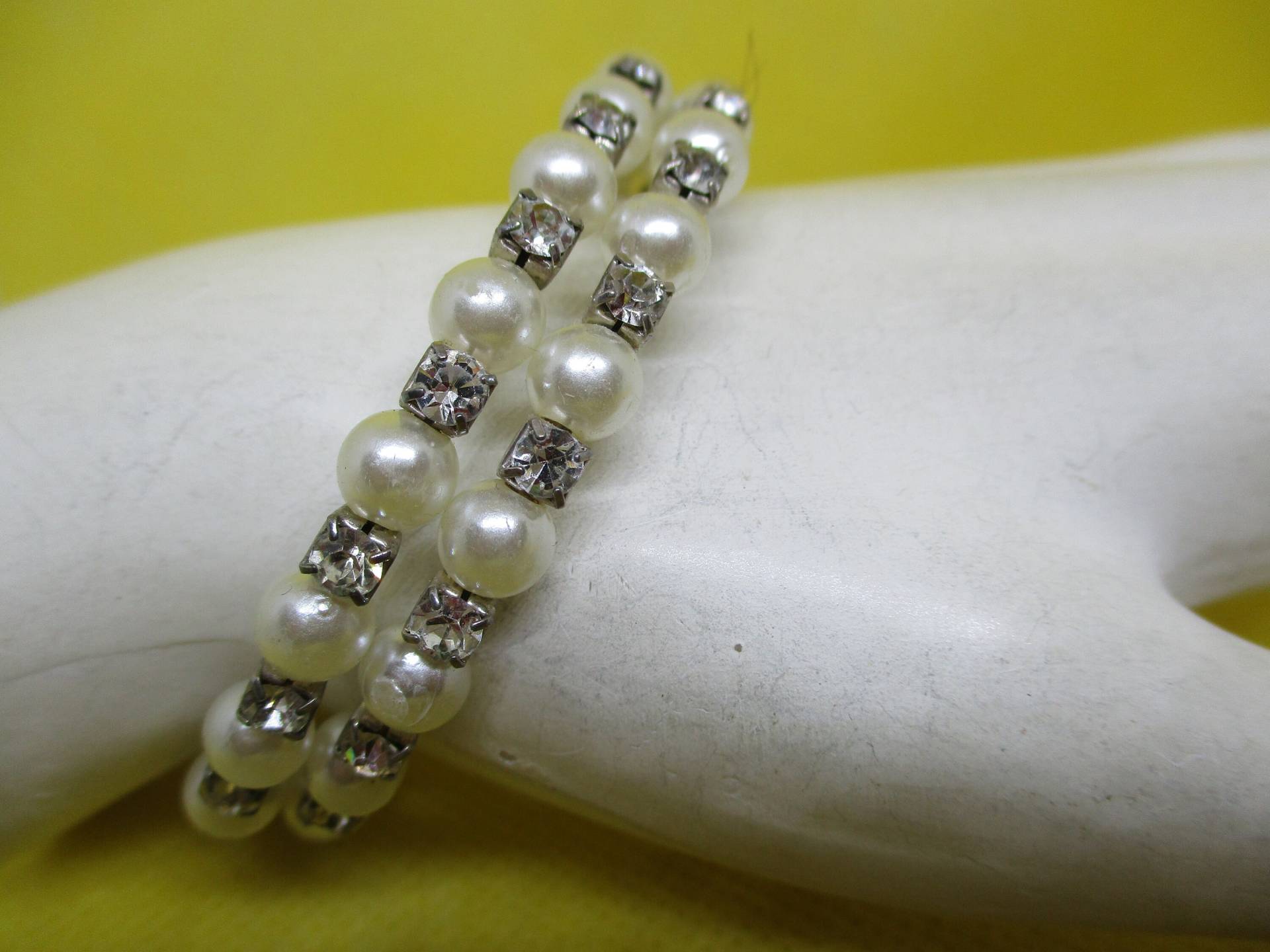 Vintage Strass Perlen Wickelarmband Hochzeitsschmuck Vintage Strass Perlen Wickelarmband Hochzeitsschmuck von vserendipityboutique