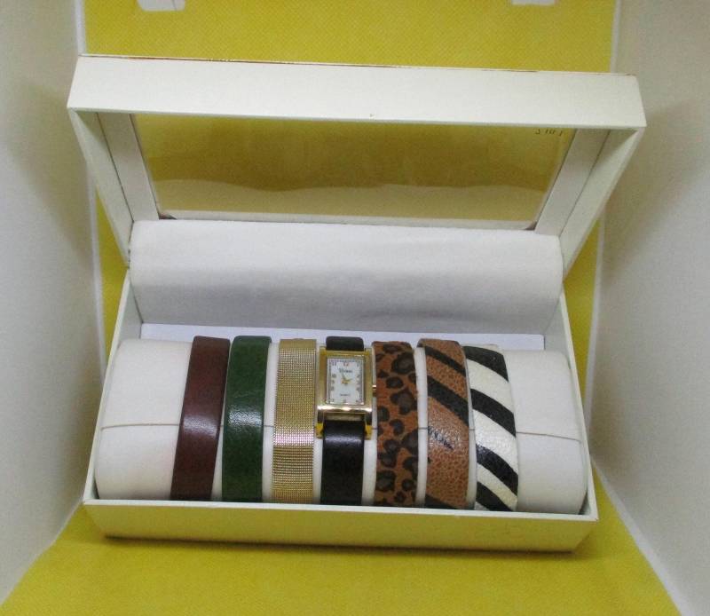 Vintage Vivani Gold Tone Uhrenset 7 Austauschbare Bänder, Geschenkbox von vserendipityboutique