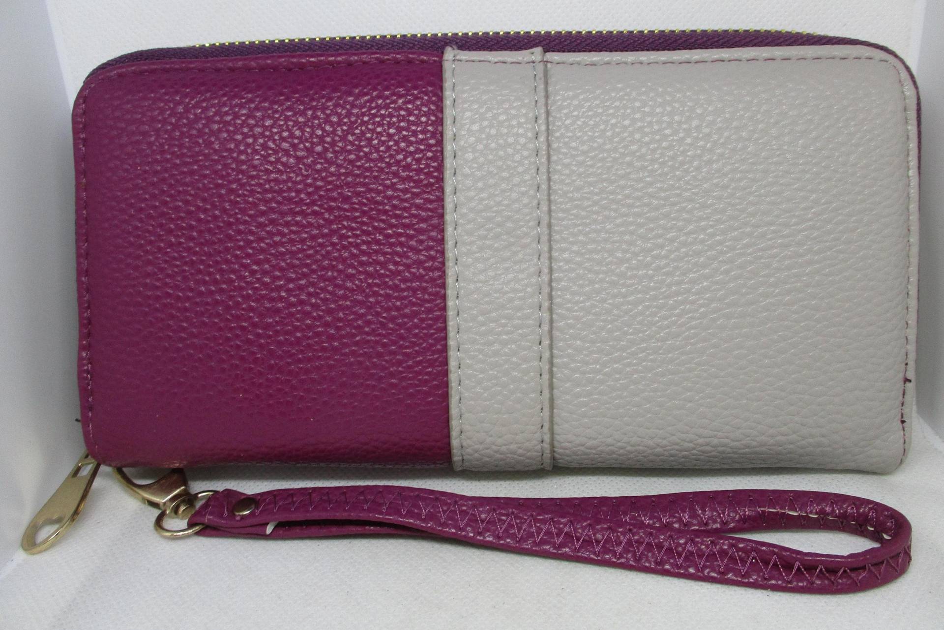 Zweifarbige Clutch Aus Kunstleder von vserendipityboutique