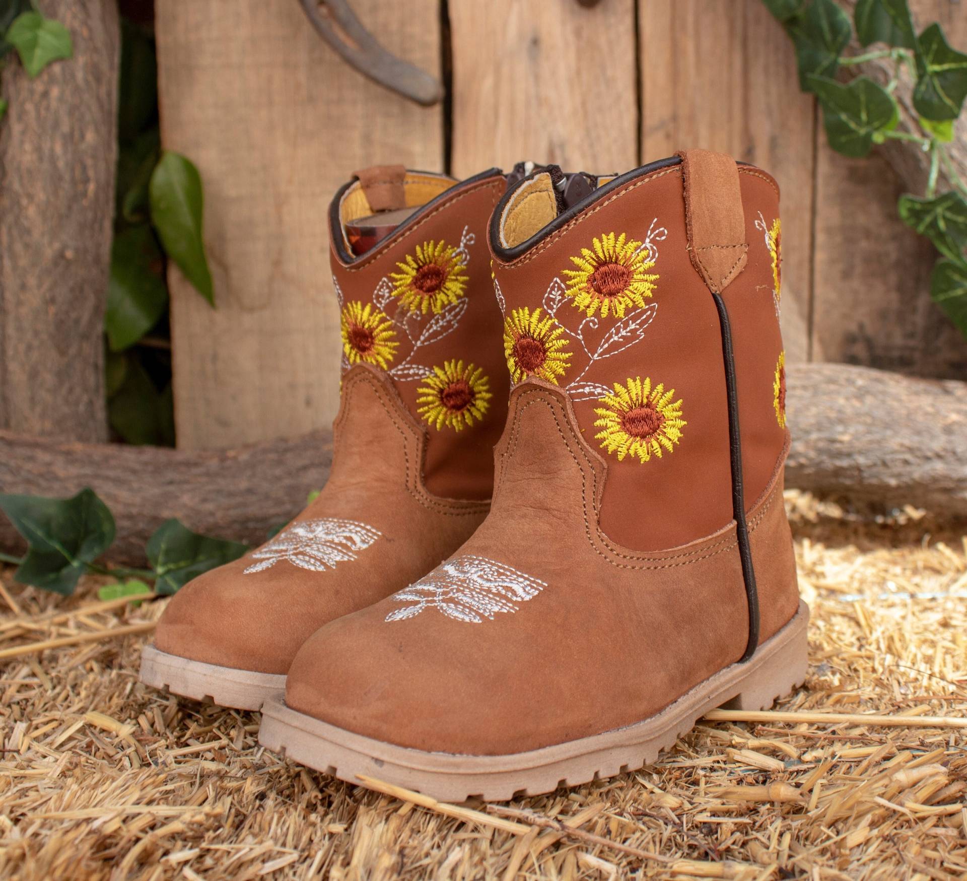 Mädchen Baby Embroidered Sunflower Runde Zehe Leder Cowboy Stiefel von vvmexico