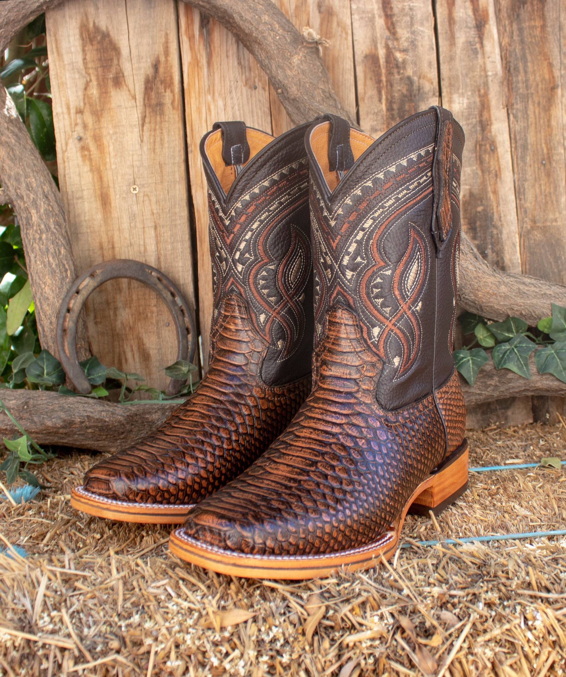 Mens Honig Braun Python Schlange Kunstleder Karree Cowboy Western Rodeo Stiefel Piton Mens Honig Braun Python Schlange Kunstleder Karree Cowboy Western Rodeo Stiefel Piton von vvmexico