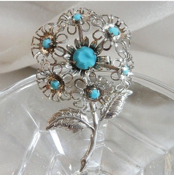 Blumenbrosche. Türkis Silber Filigran Und Faux Strass Pin. Waalaa Blumenbrosche. Türkis Silber Filigran Und Faux Strass Pin. Waalaa von waalaa