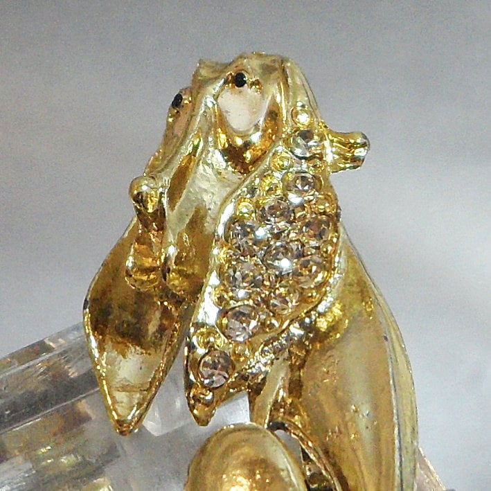 Hund Brosche. Basset Hound Strass Pin. Welpen. Pup. Waalaa von waalaa