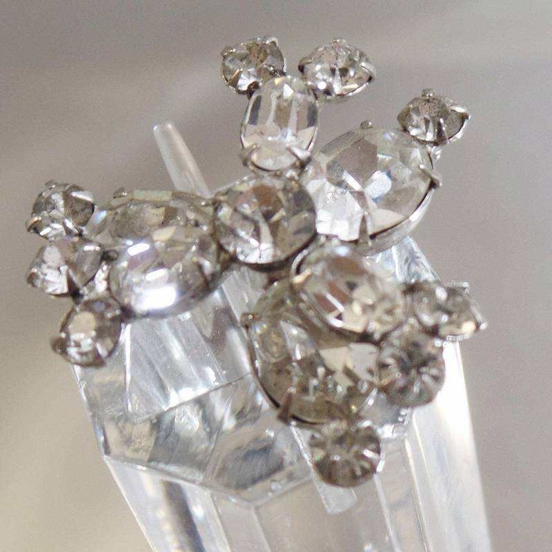 Strass-Brosche. 1950Er Jahre Strass Pin. Klar Silber Vintage Brosche. Hochzeits-Brosche. Waalaa Strass-Brosche. 1950Er Jahre Strass Pin. Klar Silber Vintage Brosche. Hochzeits-Brosche. Waalaa von waalaa