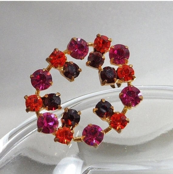 Strass-Brosche. Rosa, Orange Und Granat Rot Strass. Waalaa Strass-Brosche. Rosa, Orange Und Granat Rot Strass. Waalaa von waalaa