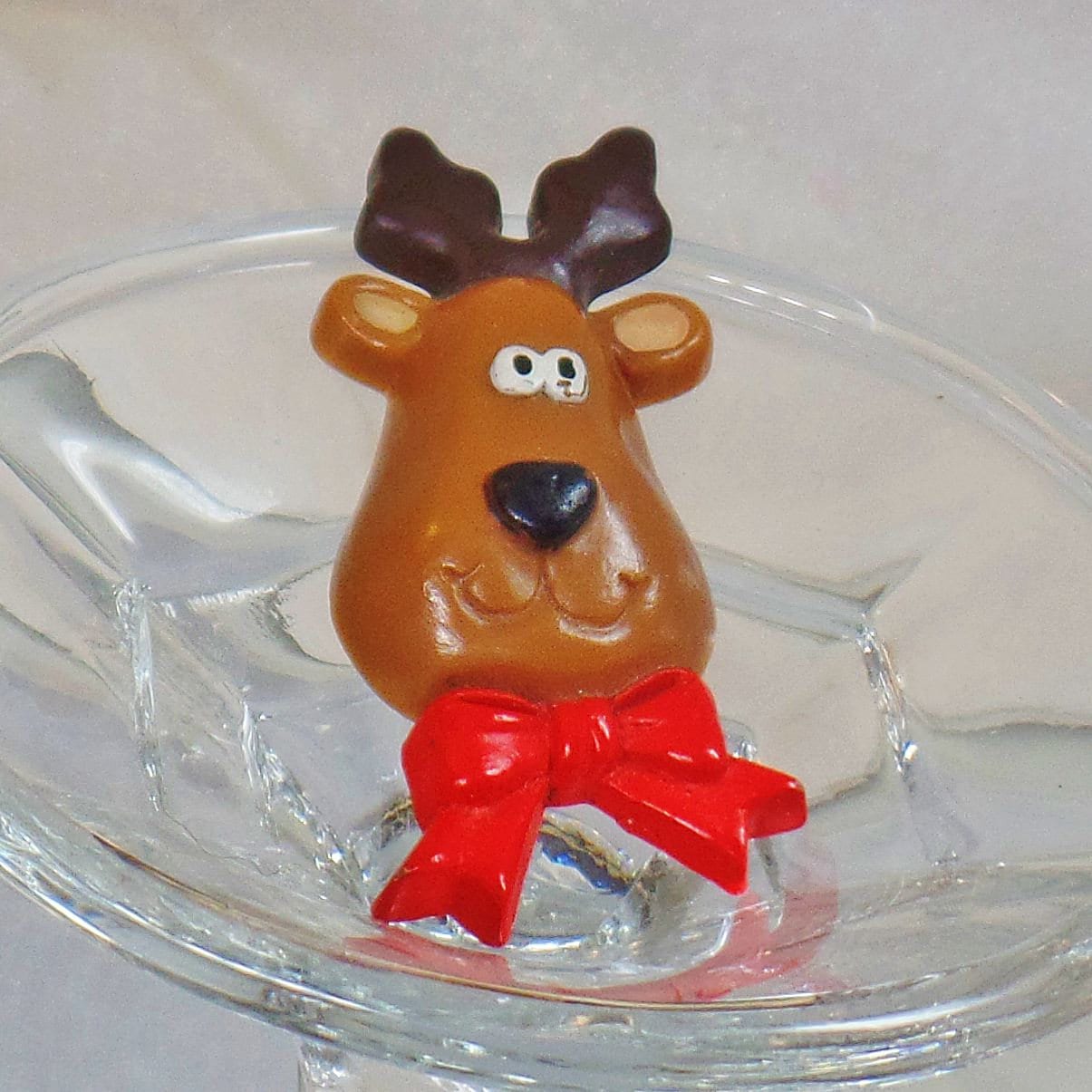 Weihnachten-Brosche. Vintage Brosche. Markenzeichen-Pin. Weihnachten-Pin. Rentier-Brosche. Schmuck Für Frauen. Sammler-Pin. Waalaa Weihnachten-Brosche. Vintage Brosche. Markenzeichen-Pin. Weihnachten-Pin. Rentier-Brosche. Schmuck Für Frauen. Sammler-Pin. Waalaa von waalaa
