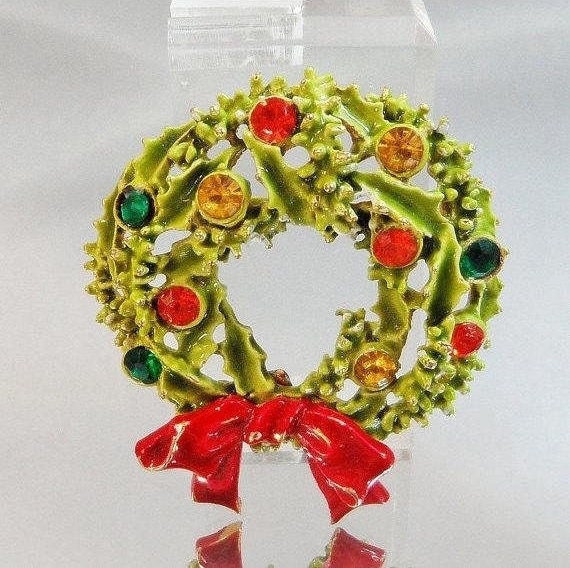 Weihnachten-Brosche. Weihnachten-Pin. Kunst Weihnachten Kranz Brosche. Urlaub. Lindgrün. Signiert. Waalaa Weihnachten-Brosche. Weihnachten-Pin. Kunst Weihnachten Kranz Brosche. Urlaub. Lindgrün. Signiert. Waalaa von waalaa