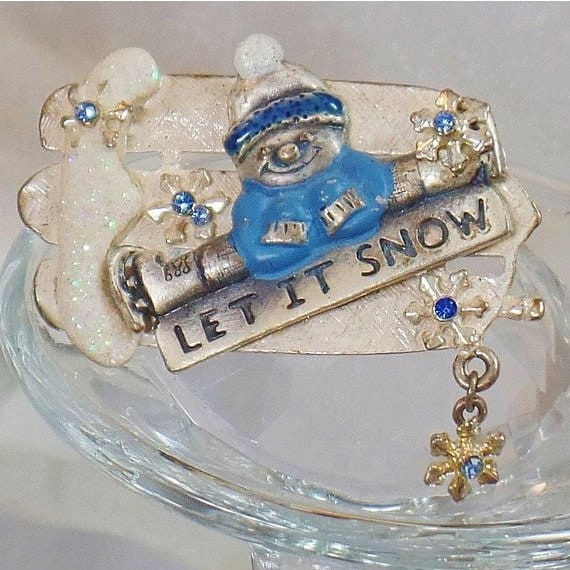 Weihnachten-Brosche. Weihnachten-Pin. Schneemann-Brosche. Kc Schneeflocke Pin. Schneemann-Pin. Urlaub-Pin. Schmuck Für Frauen. Broschen Waalaa von waalaa