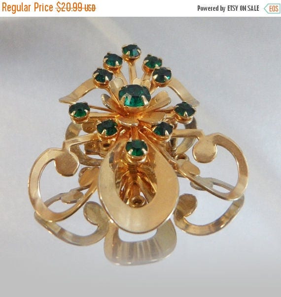 Weihnachten-Brosche. Weihnachten-Pin. Smaragd Grün Strass-Brosche. 1960Er Jahre Abstrakte Strass Pin. Waalaa Weihnachten-Brosche. Weihnachten-Pin. Smaragd Grün Strass-Brosche. 1960Er Jahre Abstrakte Strass Pin. Waalaa von waalaa