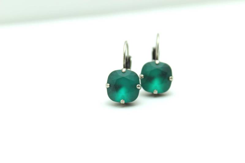Smaragd Grün Kristall Tropfen Ohrringe Klassisch Matt Kann Birthstone Flasche Swarovski 10mm 12mm Dunkle Oxidierung Rotguss Kleeblatt von walkonthemoon
