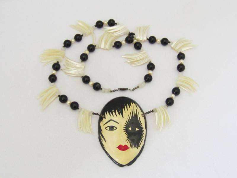 Antike Sterling Silber Perlmutt & Onyx Damen Gesicht Halskette von wandajewelry2013