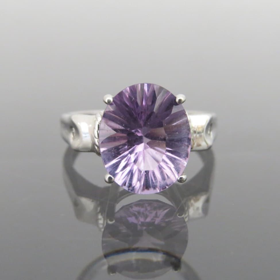 Vintage 10K Solid White Gold 5, 06 Karat Natürlicher Amethyst & Diamant Ring Größe 7, 25 von wandajewelry2013