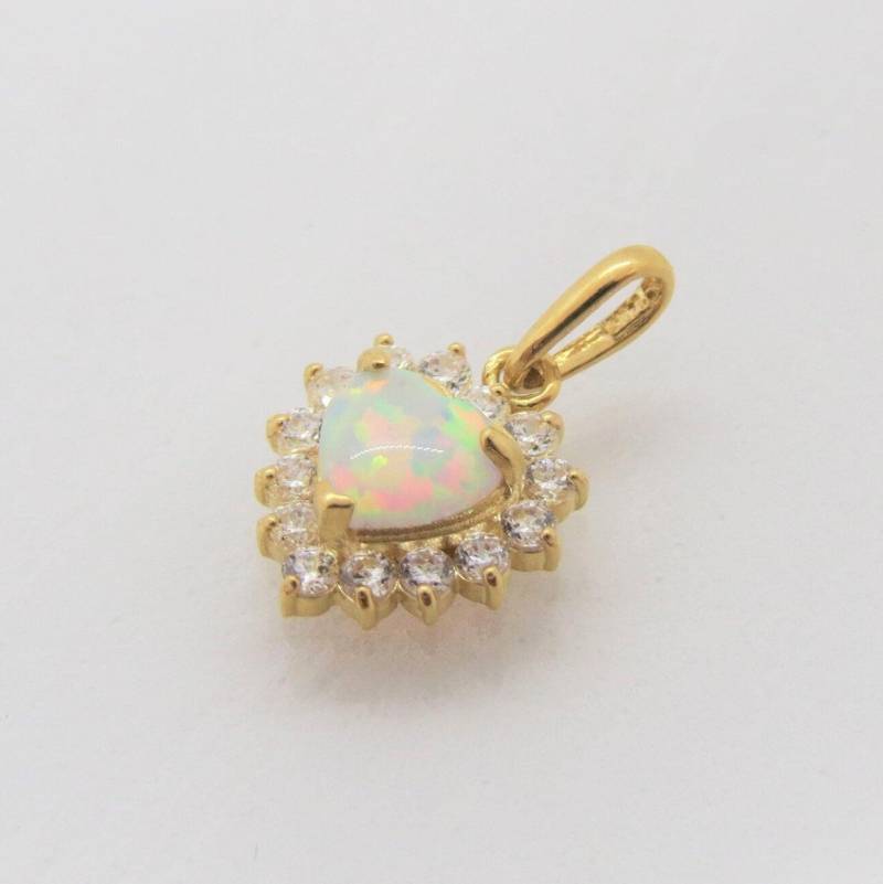 Vintage 14K Solid Gelb Gold Weiß Opal & Topas Herz Tiny Anhänger von wandajewelry2013