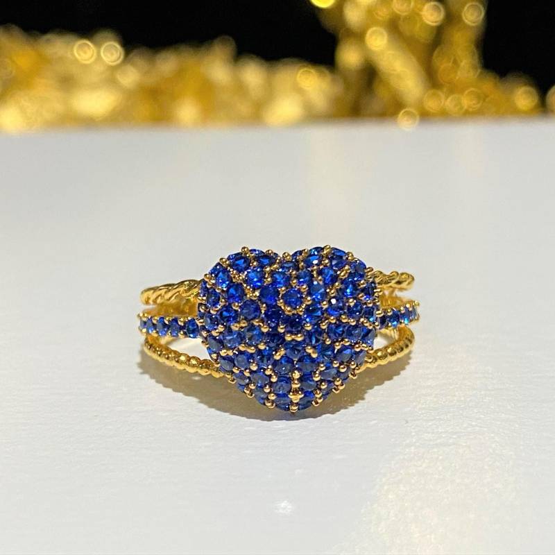 Vintage 18K Solid Gelb Gold Blau Saphir Herz Ring Größe 5 Vintage 18K Solid Gelb Gold Blau Saphir Herz Ring Größe 5 von wandajewelry2013