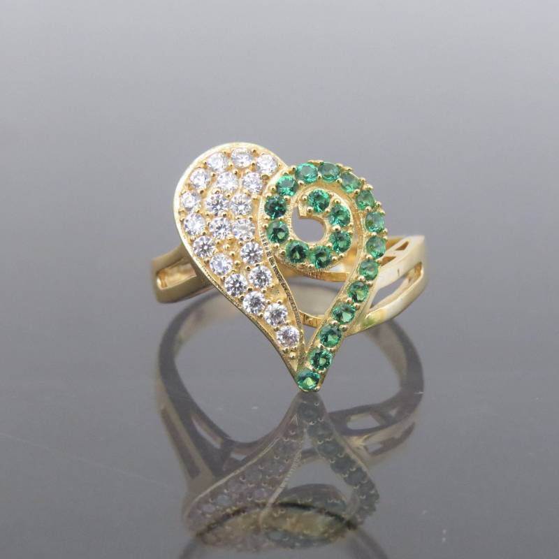 Vintage 18K Solid Gelb Gold Weiß Topaz & Smaragd Herz Ring Größe 7 Vintage 18K Solid Gelb Gold Weiß Topaz & Smaragd Herz Ring Größe 7 von wandajewelry2013