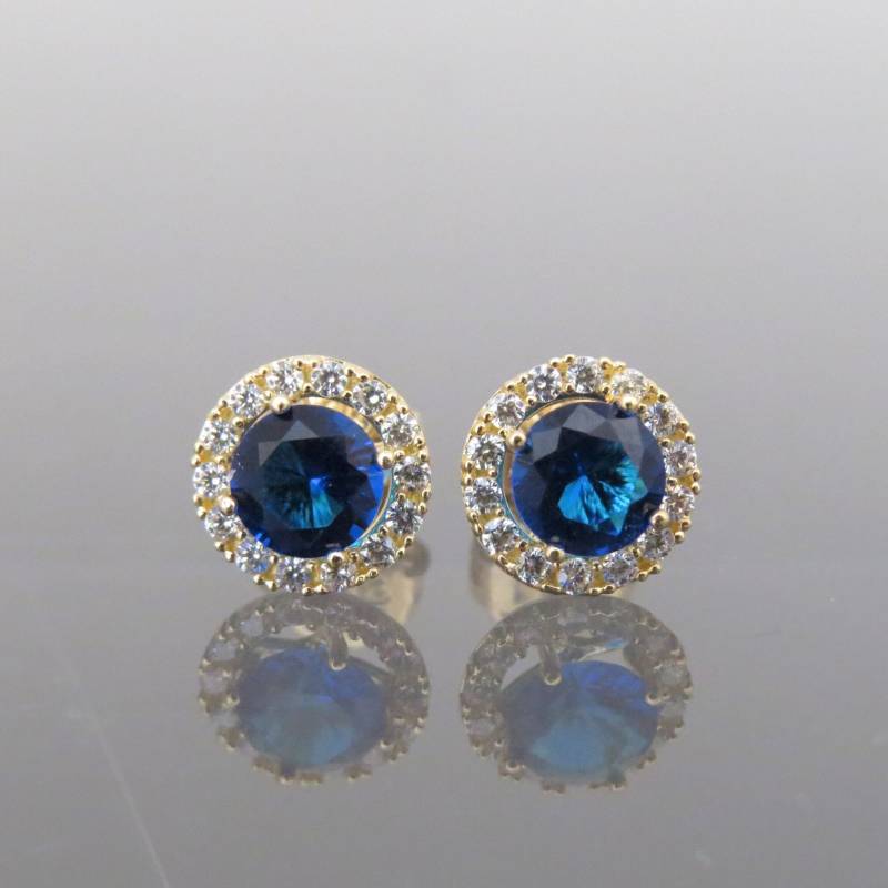 Vintage 18K Solid Gelbgold 1.22Ct Blauer Saphir & Weißer Topas Ohrstecker von wandajewelry2013