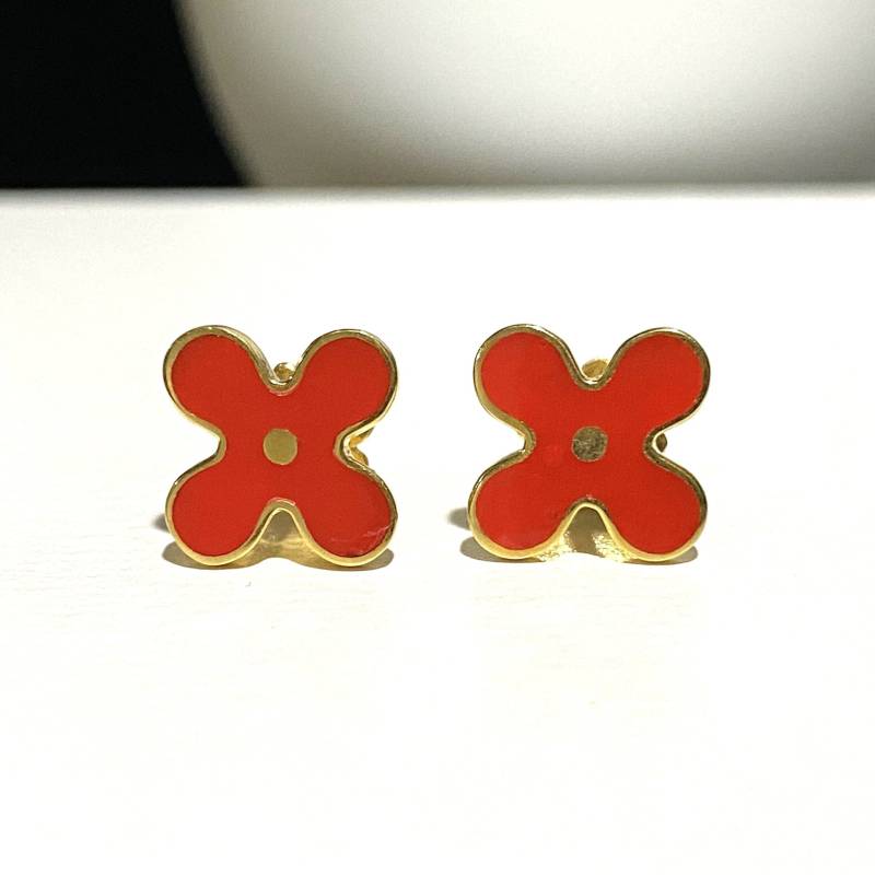 Vintage 18K Solid Gelbgold Rote Emaille Kleeblatt Ohrringe von wandajewelry2013