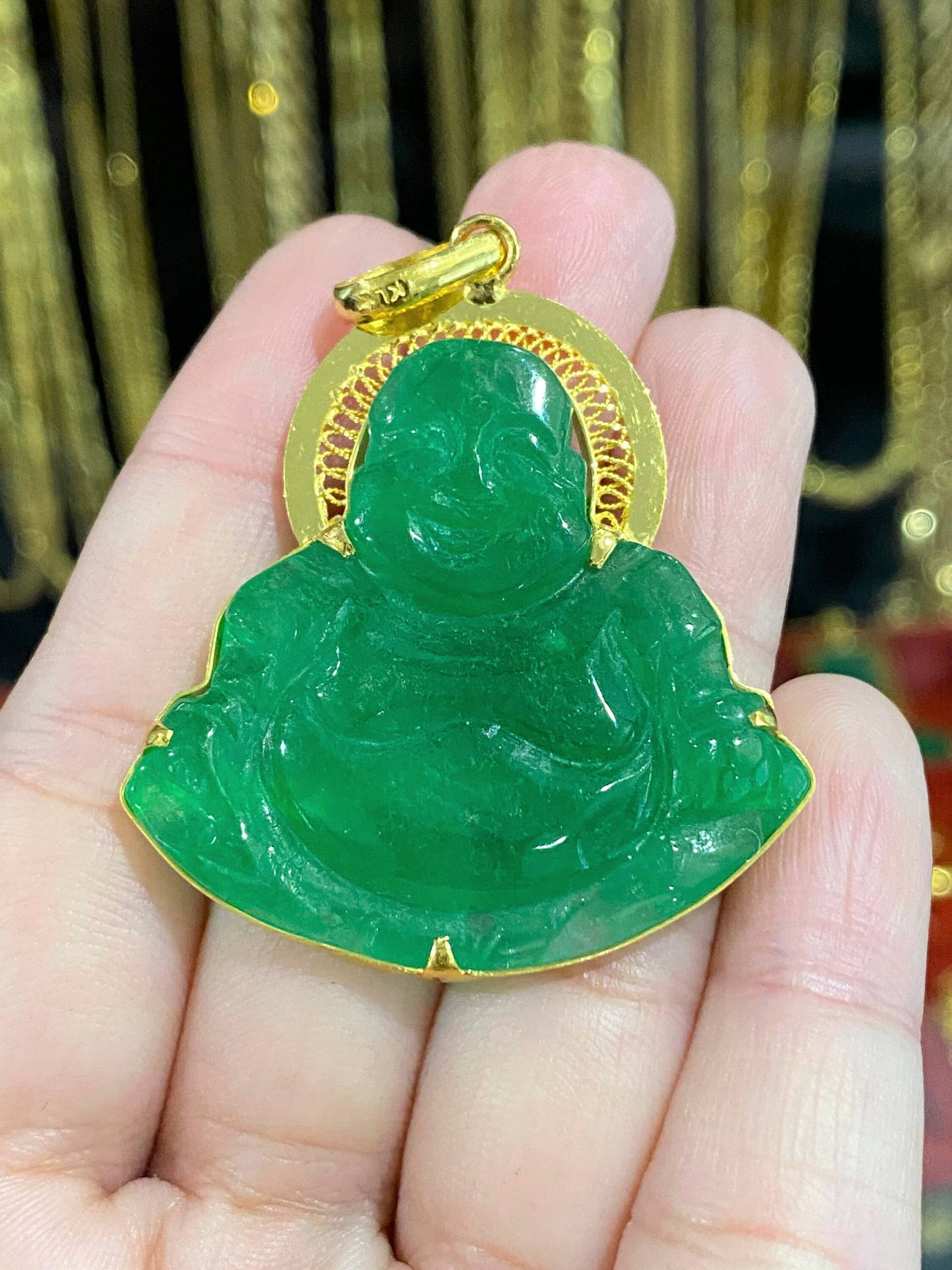 Vintage 24K 980 Massives Gold Grüner Jadeit Jade Lachender Buddha, Happy Buddha Anhänger von wandajewelry2013