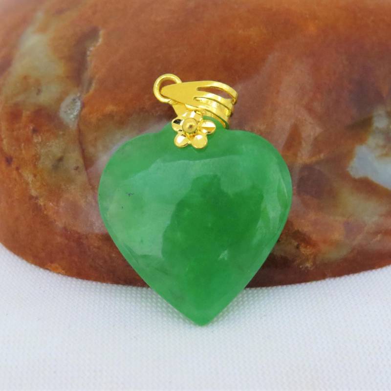 Vintage 24K 980 Solid Gold Apfel Grün Jadeit Jade Herz Anhänger von wandajewelry2013