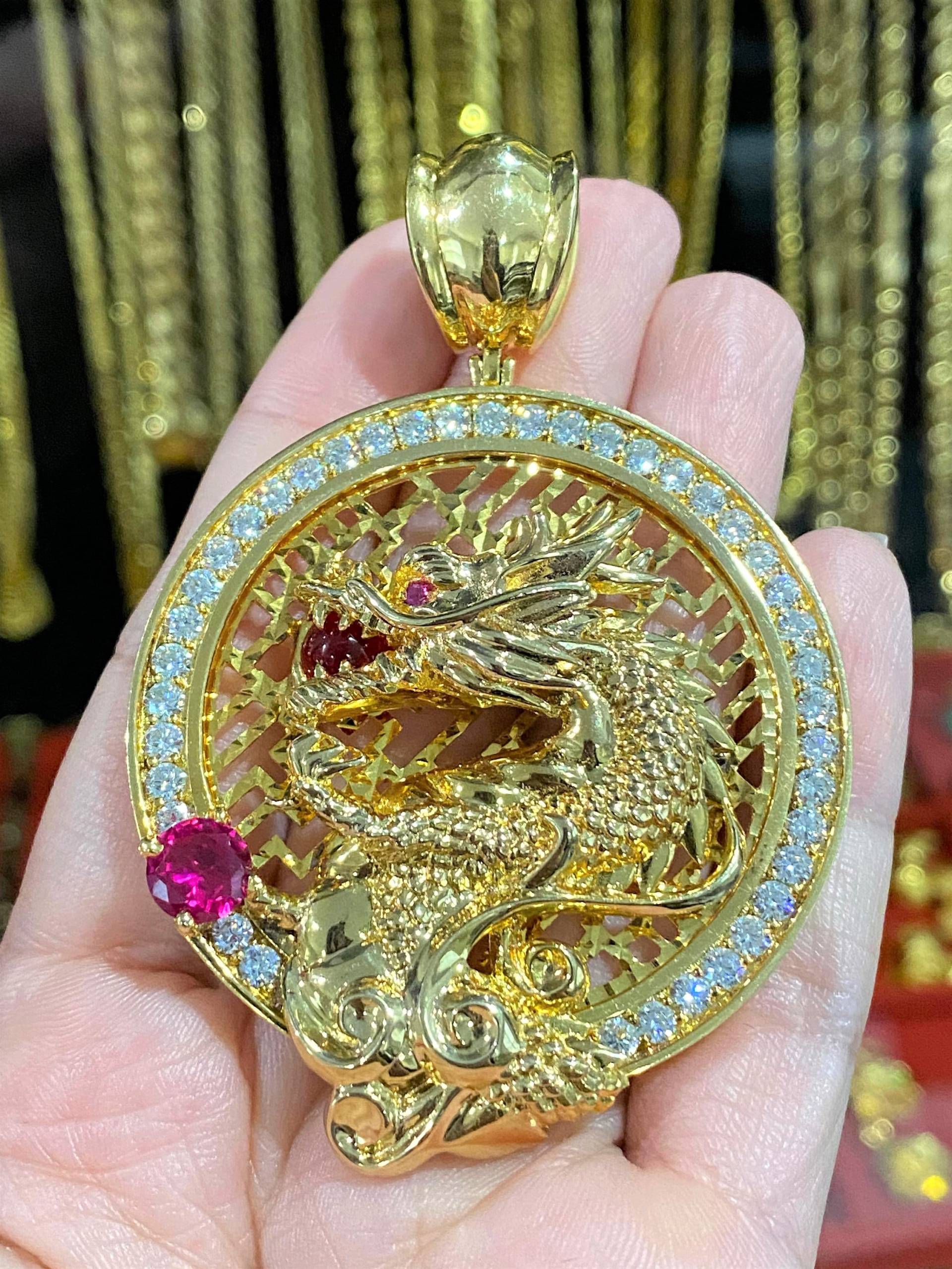 Vintage 610 15K Gelbgold Rubin & Weißer Topas Drachen Anhänger von wandajewelry2013