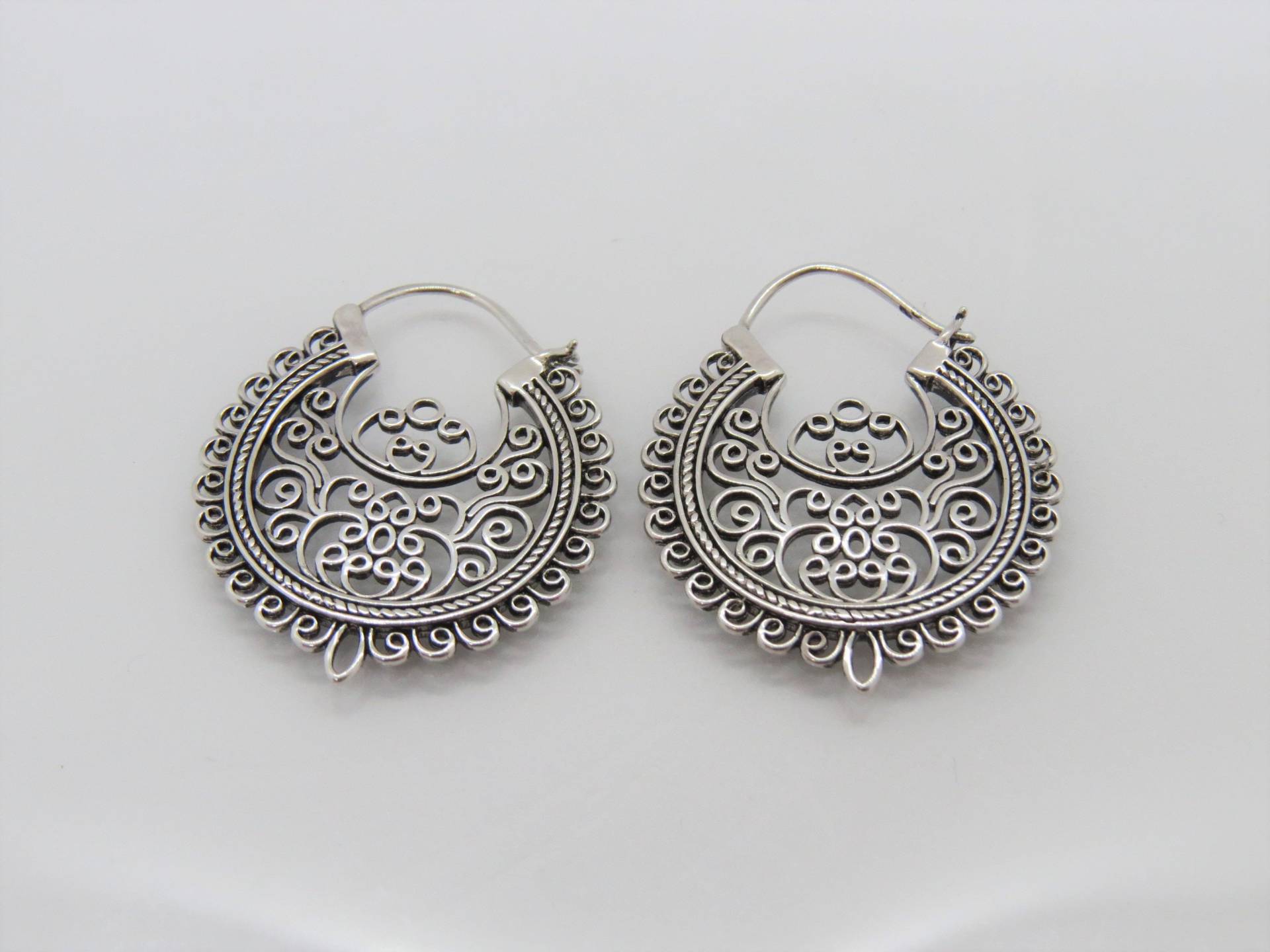 Vintage Bali Sterling Silber Filigrane Creolen von wandajewelry2013
