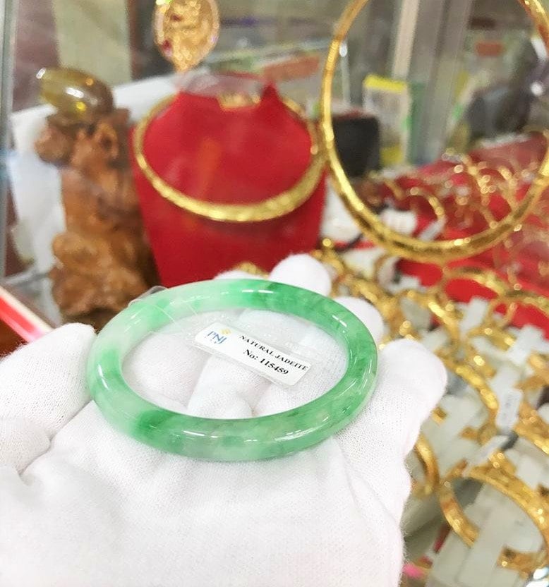 Vintage Durchscheinend Natürliche Grün, Weiß Jadeit Jade Armreif Armband 53.4 Mm von wandajewelry2013