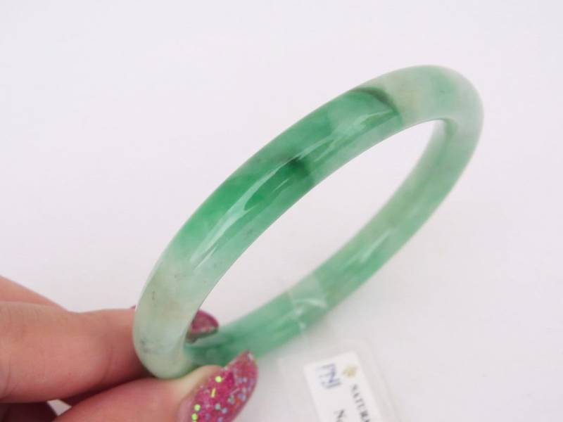 Vintage Durchscheinend Natürliche Grüne Jadeit Jade Armreif Armband 54 Mm von wandajewelry2013
