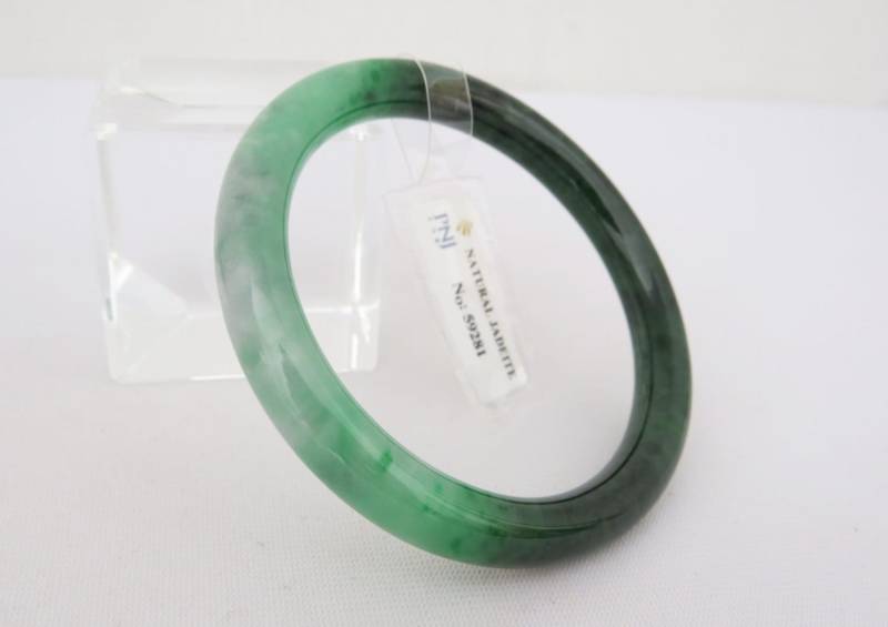 Vintage Durchscheinend Natur Grün Schwarz Jadeit Jade Armreif 53, 96 Mm von wandajewelry2013