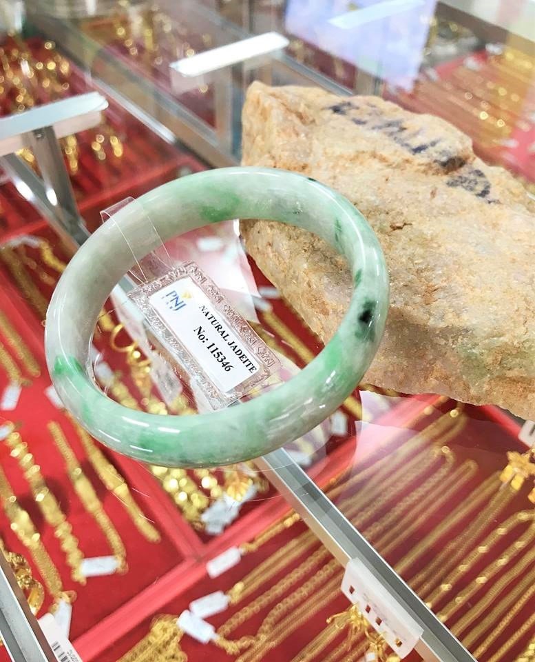 Vintage Durchscheinend Naturgrün, Licht Lavendel Jadeit Jade Armreif Armband 57, 3 Mm von wandajewelry2013