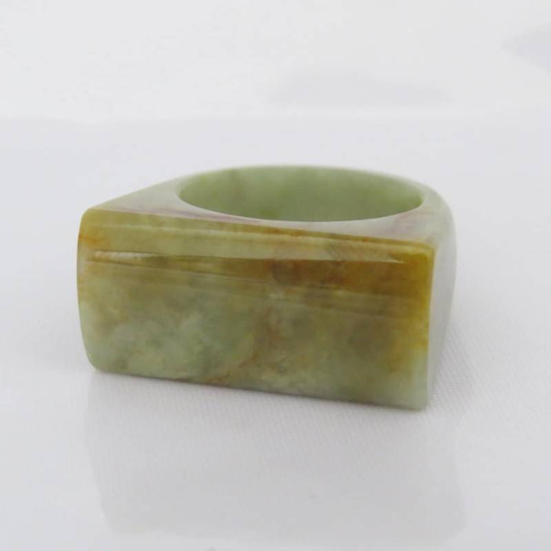 Vintage Durchscheinende Natürliche Grün Gelb Braun Jadeit Jade Sattel Band Ring Größe 20 Vintage Durchscheinende Natürliche Grün Gelb Braun Jadeit Jade Sattel Band Ring Größe 20 von wandajewelry2013