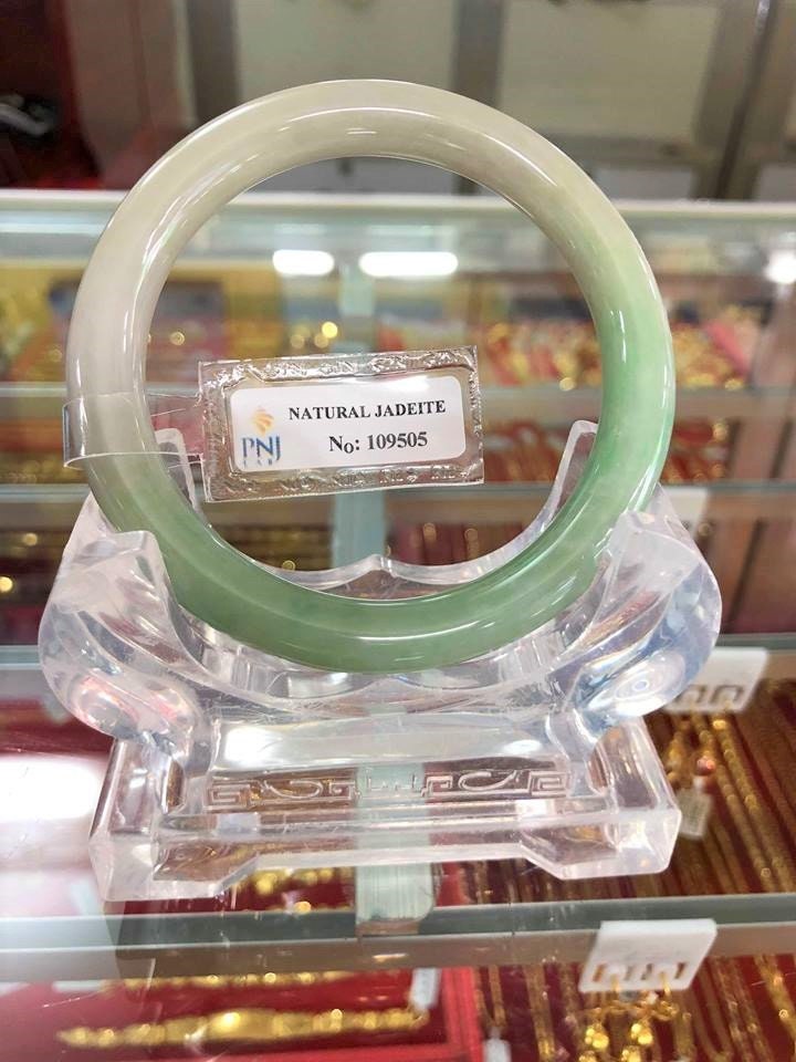 Vintage Durchscheinende Natürliche Weiß, Grüne Jadeit Jade Runde Armreif Armband 58, 8 Mm von wandajewelry2013