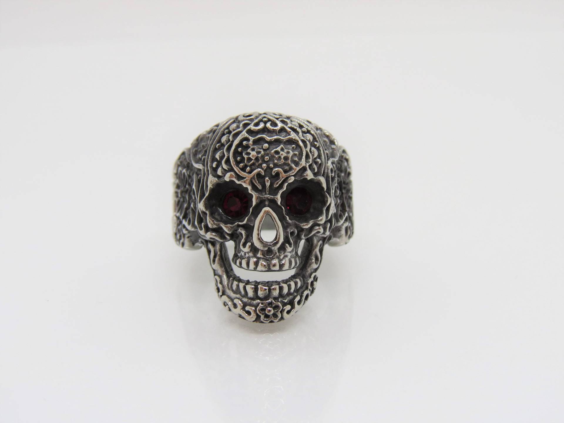 Vintage Gothic Schmuck Silber Ton Rot Strass Skull Ring Größe 13 von wandajewelry2013