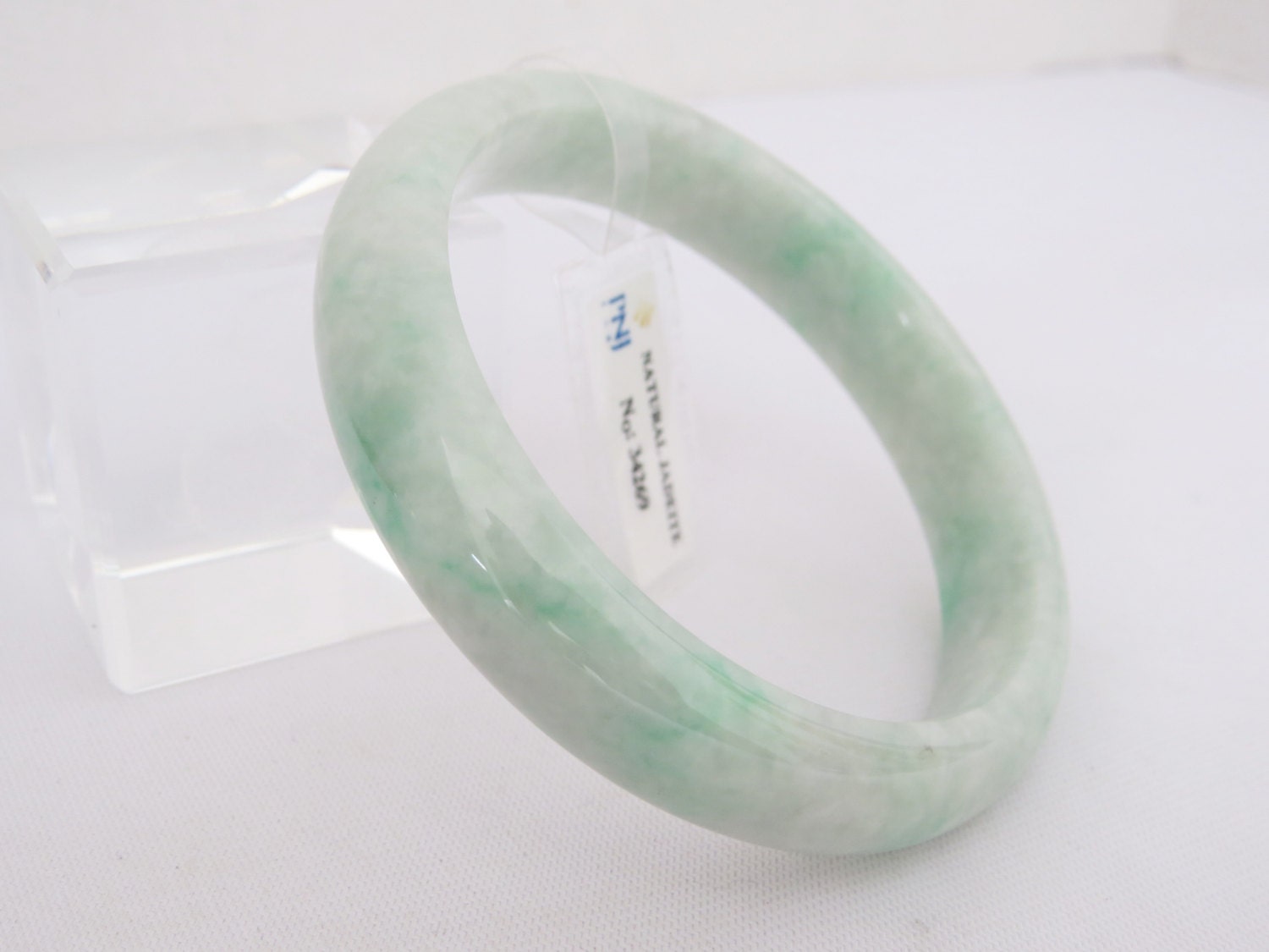 Vintage Natürliche Icy Grün Weiß Jadeit Jade Breiter Armreif Armband 58mm von wandajewelry2013