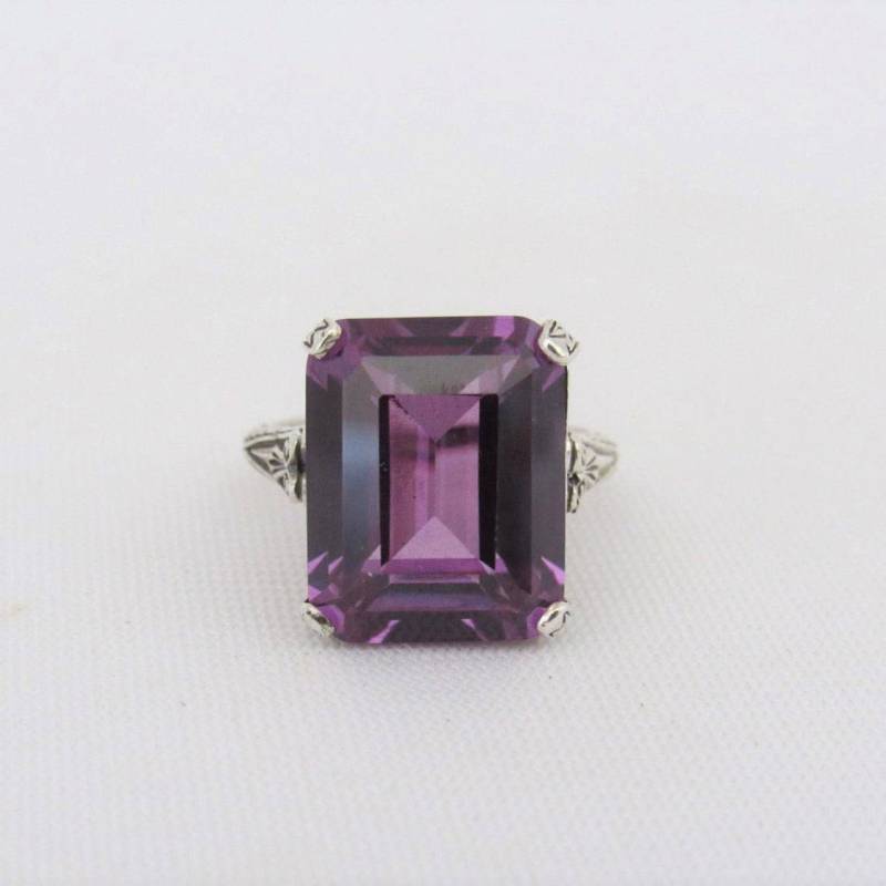 Vintage Sterling Silber Amethyst Geschnitzt Filigran Ring Größe 9 von wandajewelry2013