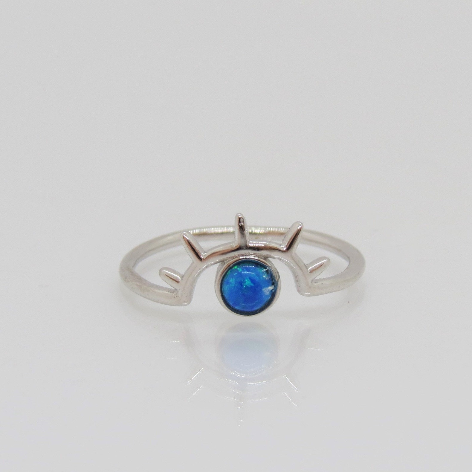 Vintage Sterling Silber Blau Opal Auge Ring Größe 7 von wandajewelry2013