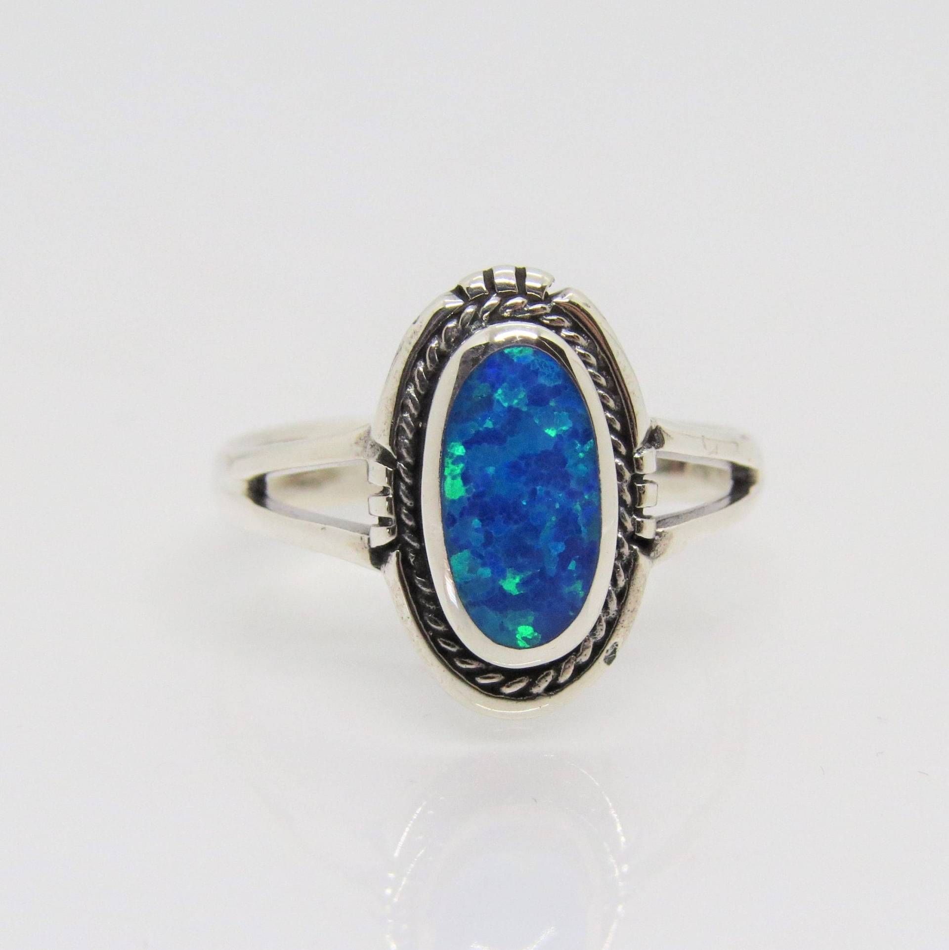 Vintage Sterling Silber Blauer Opal Ring Größe 7 von wandajewelry2013