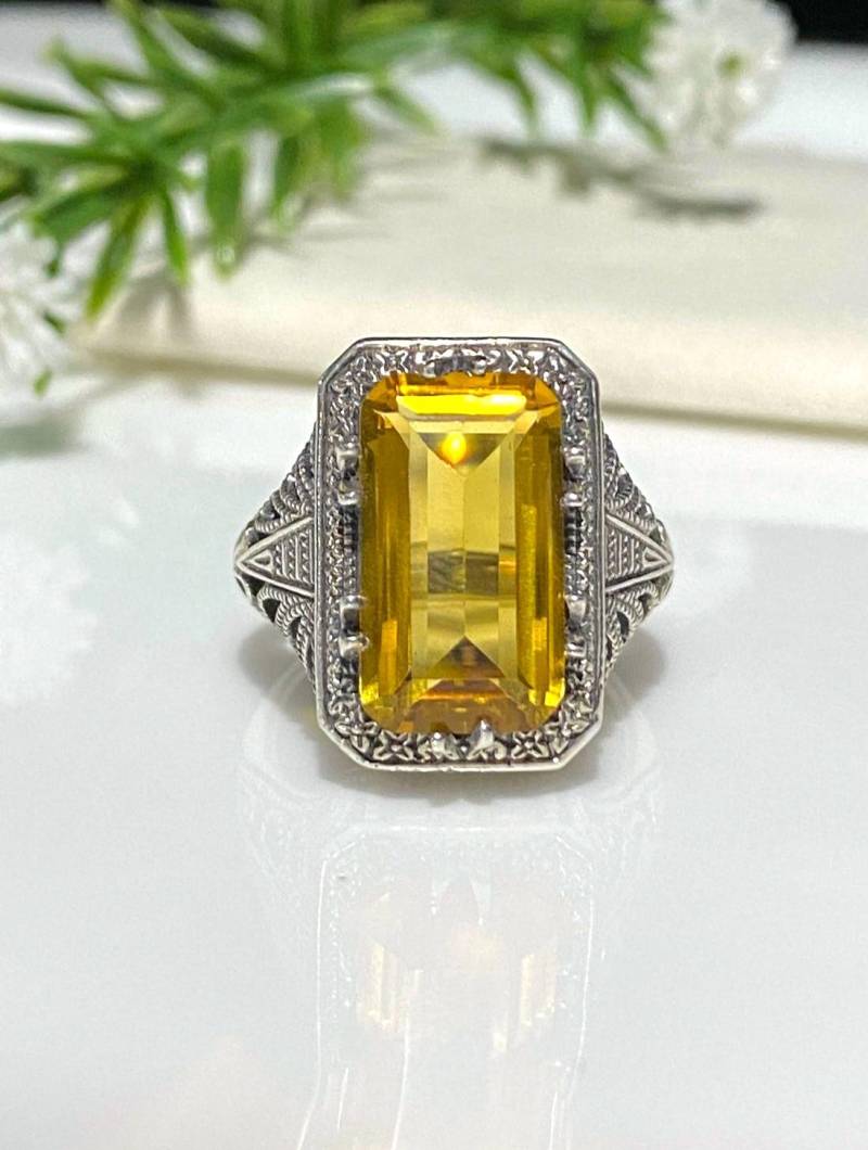 Vintage Sterling Silber Citrin Filigrane Ring Größe 10 von wandajewelry2013