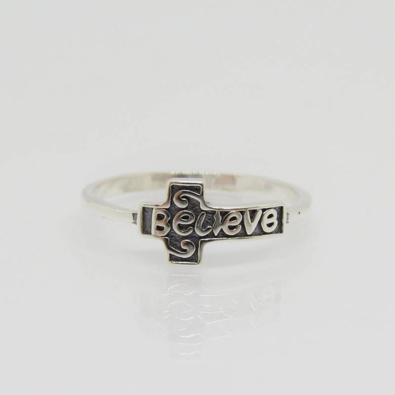 Vintage Sterling Silber Geschnitzt Believe Kreuz Ring Größe 7 von wandajewelry2013