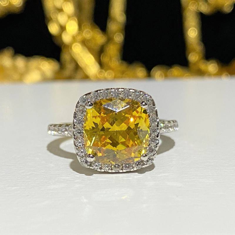 Vintage Sterling Silber Kissen Citrin, Weißer Topas Verlobungsring Größe 6 von wandajewelry2013